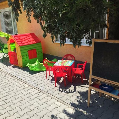 Guesthouse Zuzana Spacince المظهر الخارجي الصورة