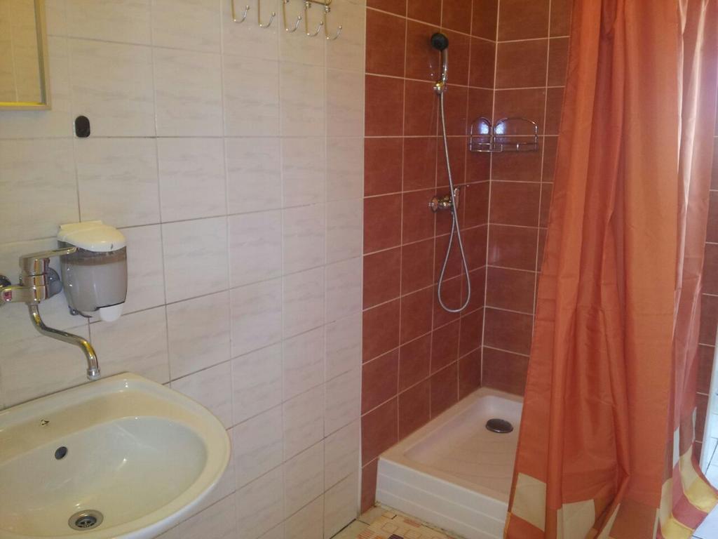 Guesthouse Zuzana Spacince الغرفة الصورة